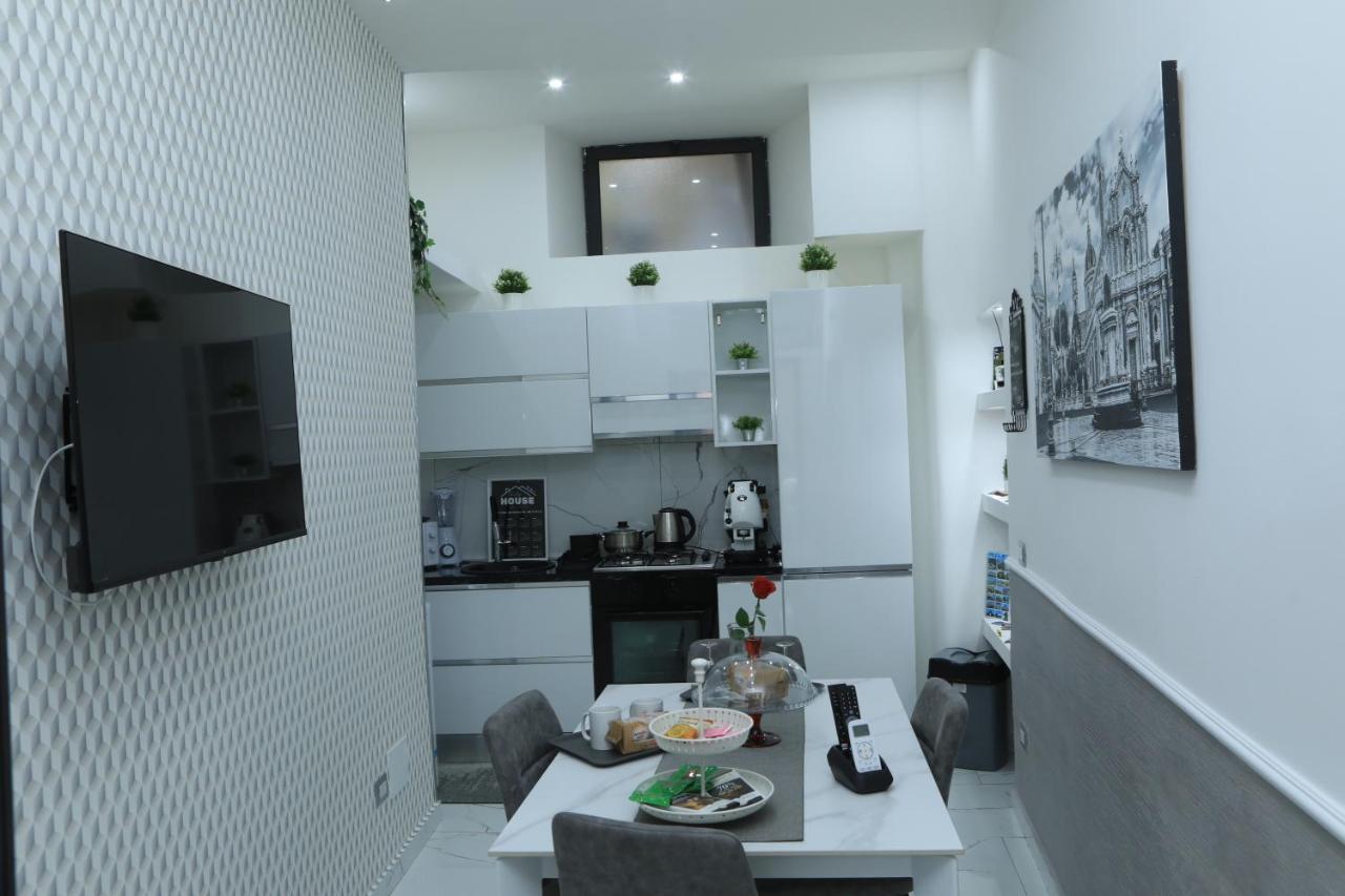 Santi House Leilighet Catania Eksteriør bilde